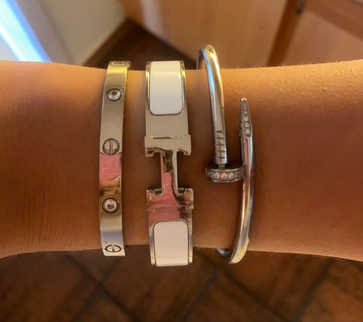 Classy Silver Hélène Bracelet (10 Colours) - Setara