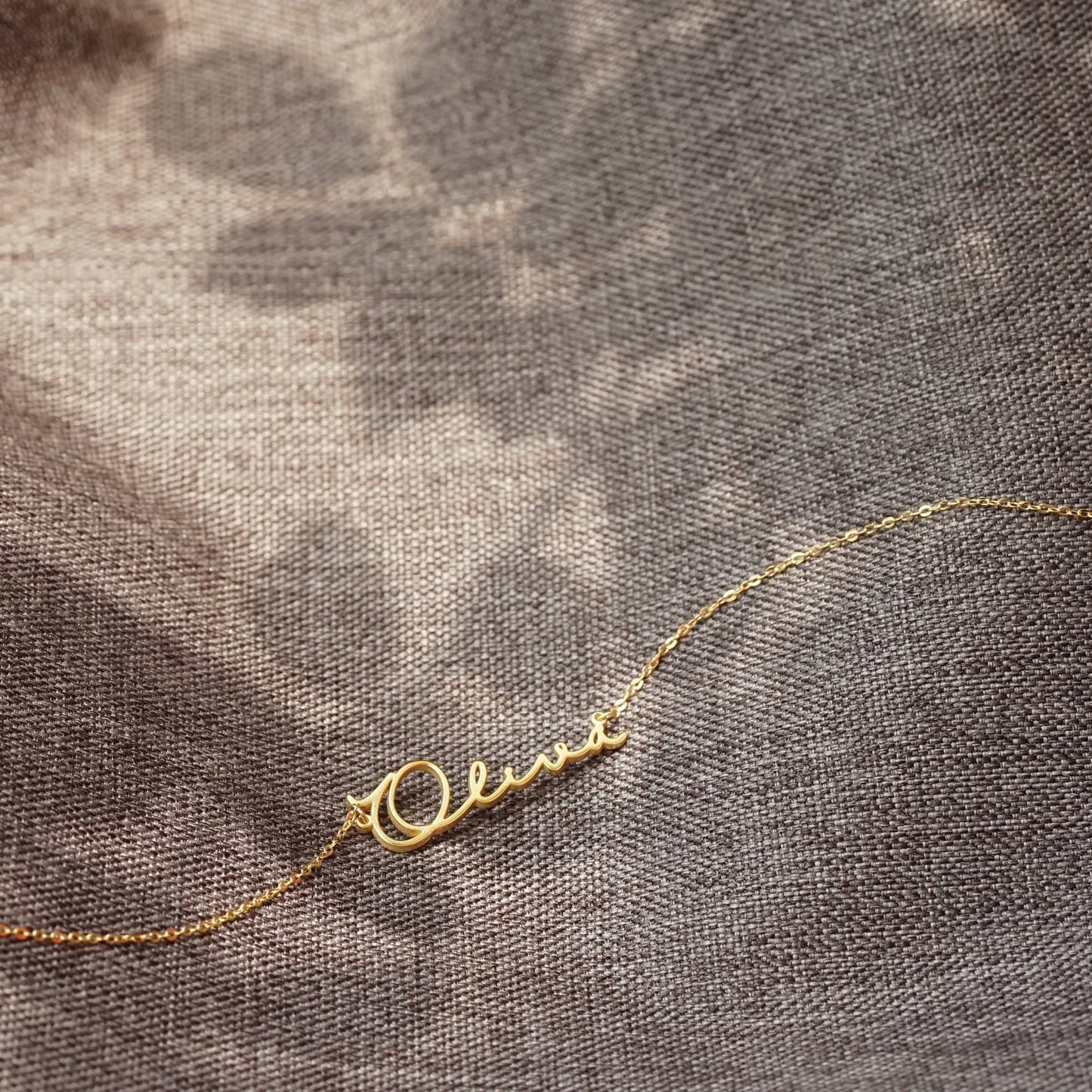 Custom Name Necklace (18k gold)