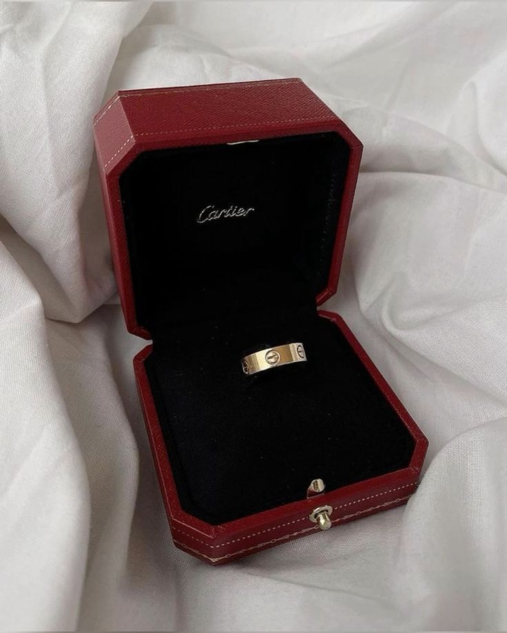 Claudia Ring (in gold, silver and rose gold) - Setara